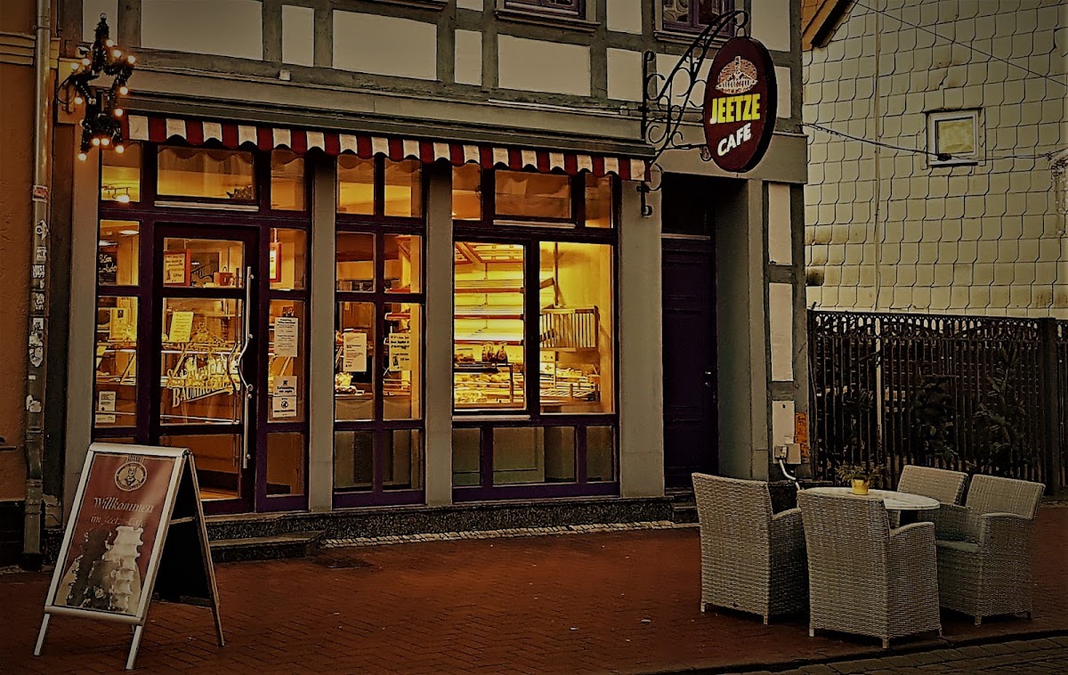 Jeetze Café