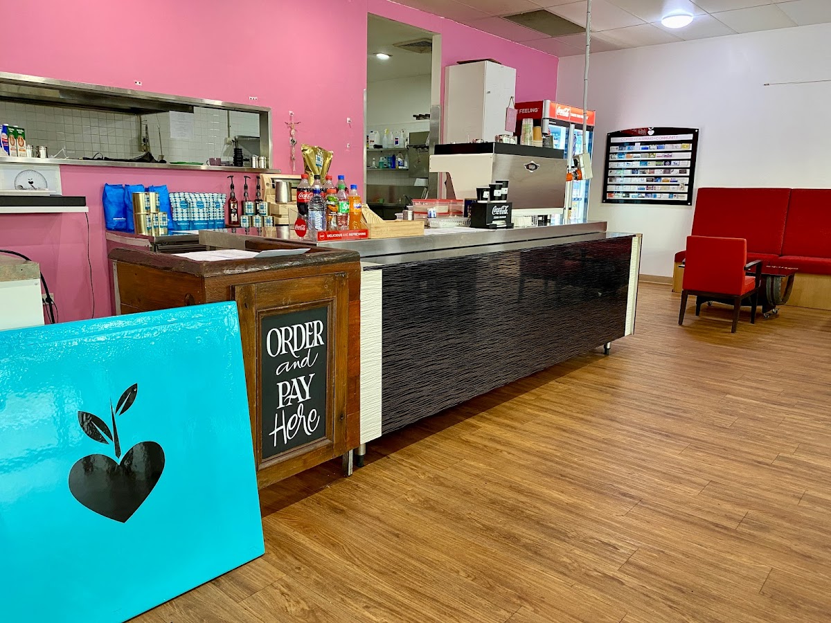 Sticks & Grinds Cafe