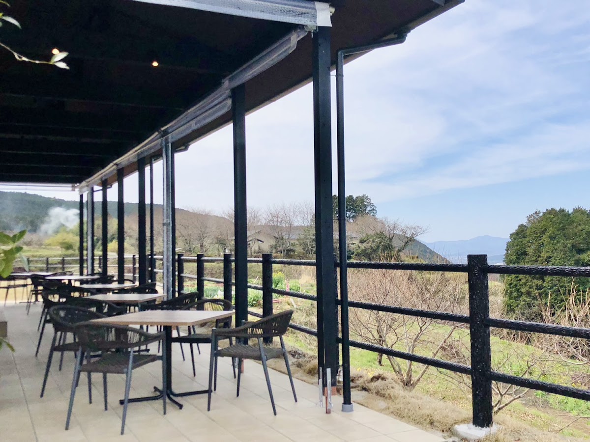 le cafe NISHIHARAPar HiroKitagawa