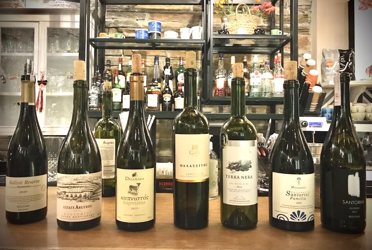 Maison Naousa - Coffee & Brunch