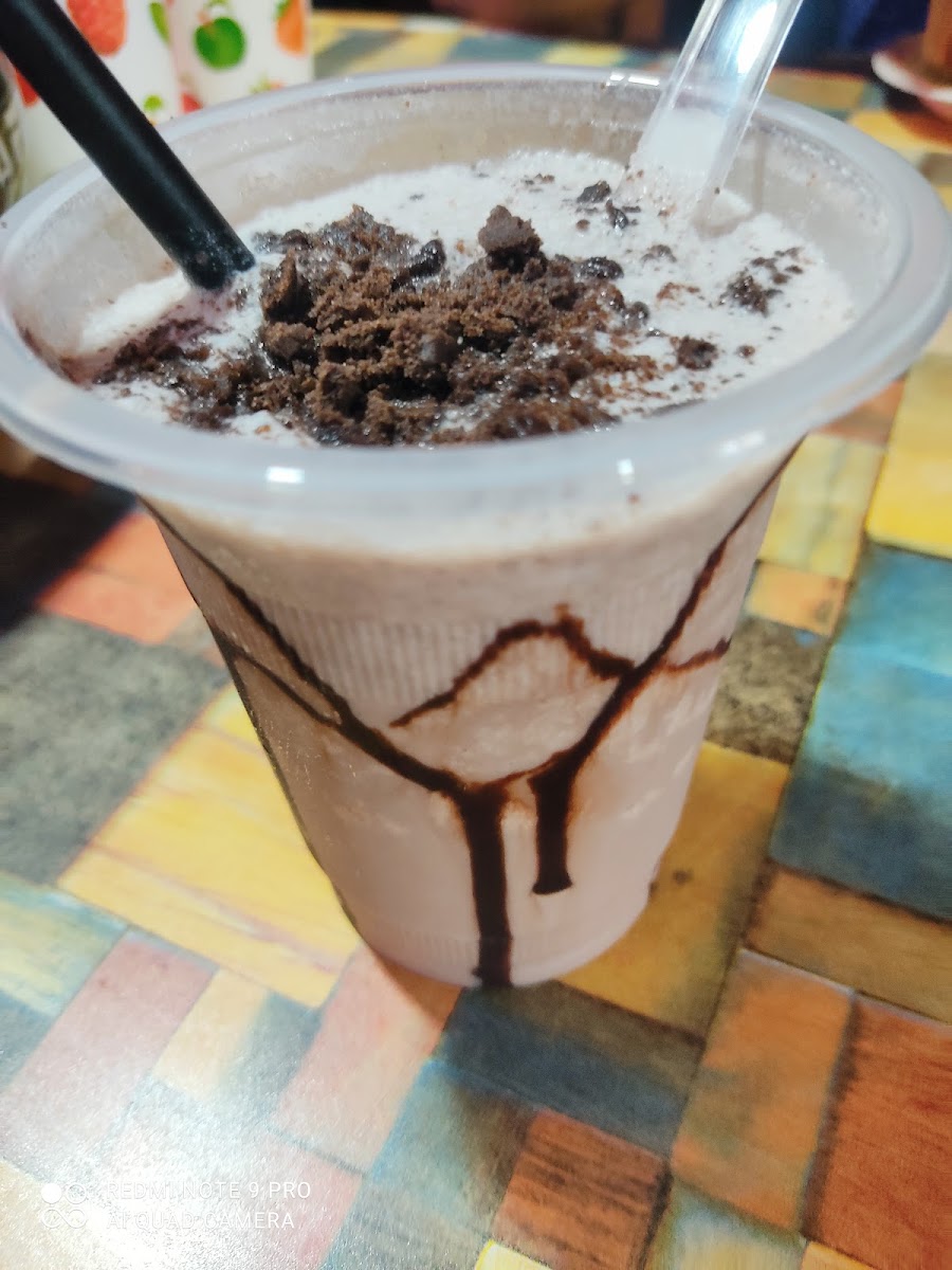 Nanak Confectioners And Ice Parlor - 8