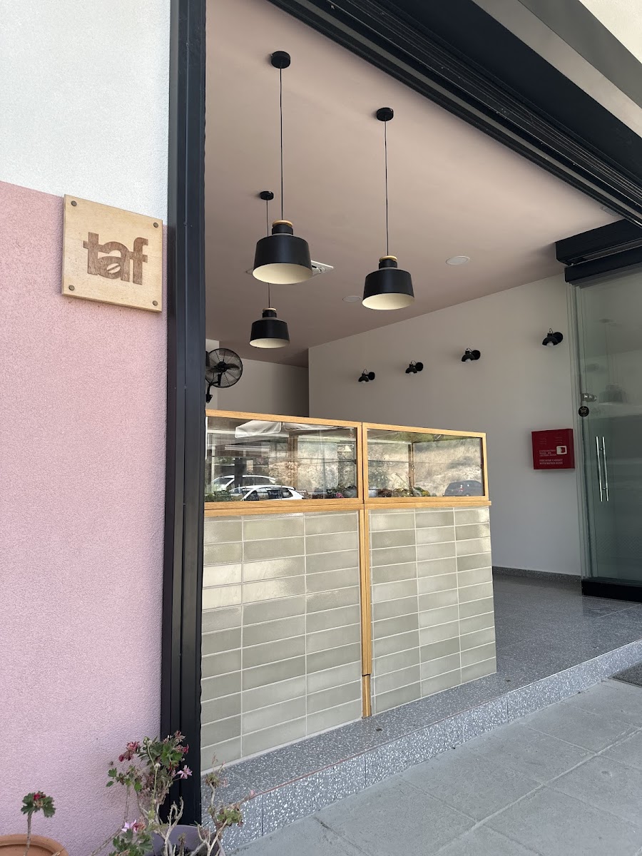 Oggi's a microbakery and pastry shop