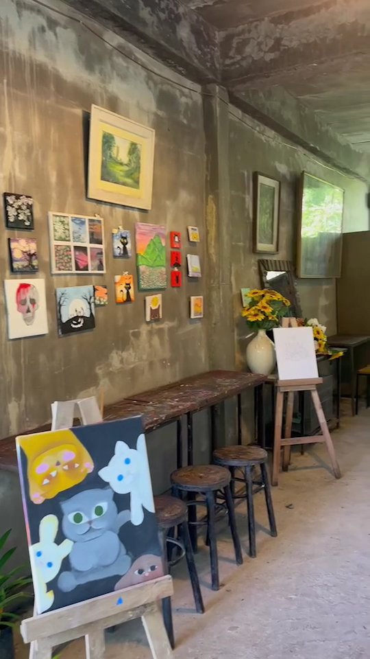 Racha Meow ราชาเหมียว cafe and restaurant - 2