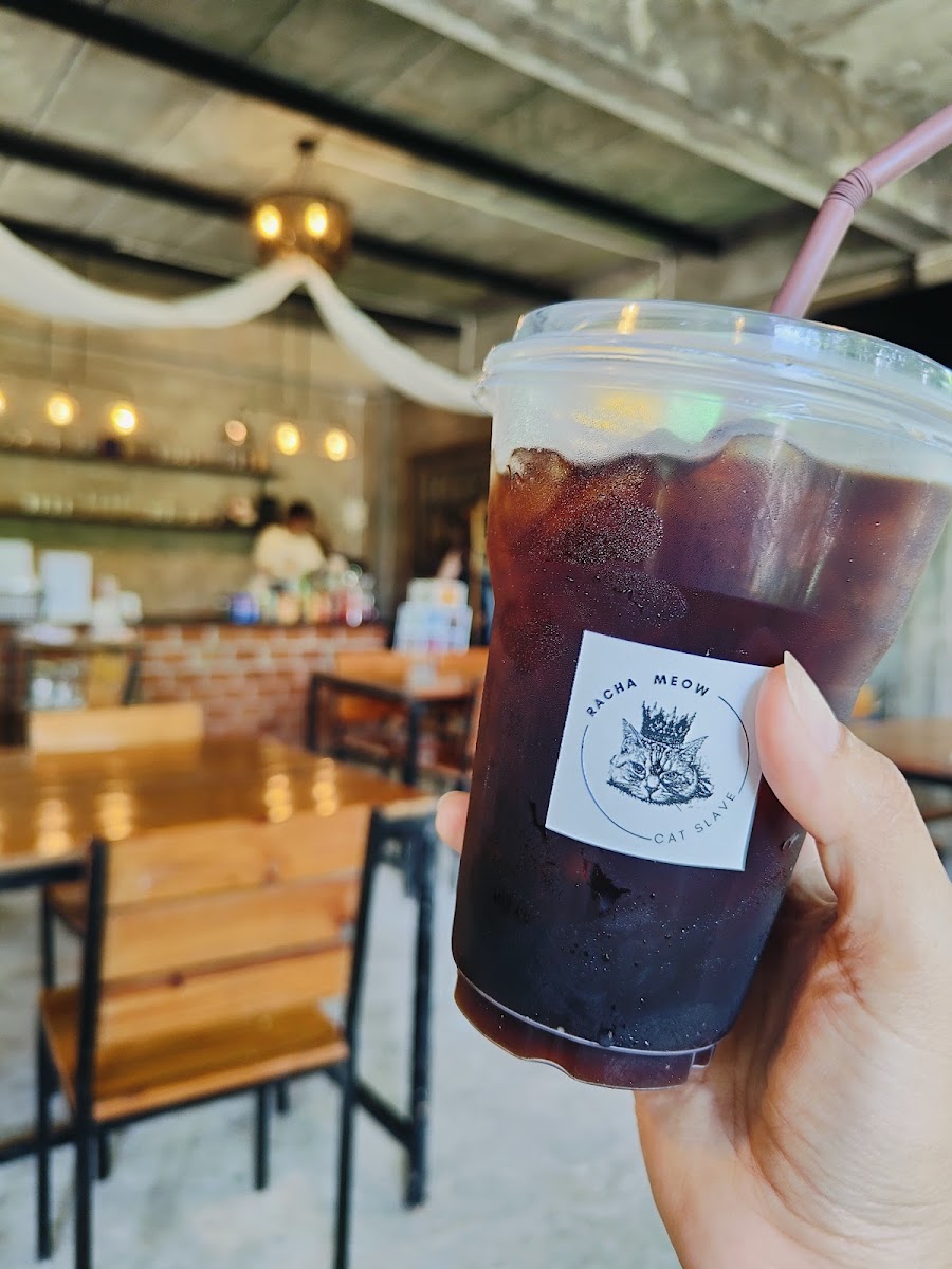 Racha Meow ราชาเหมียว cafe and restaurant - 7