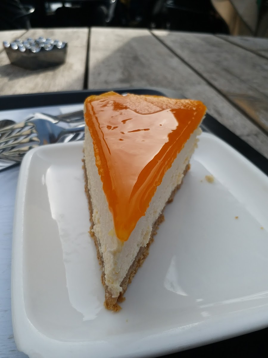 Zuma Up Cafe & Bakery - 5