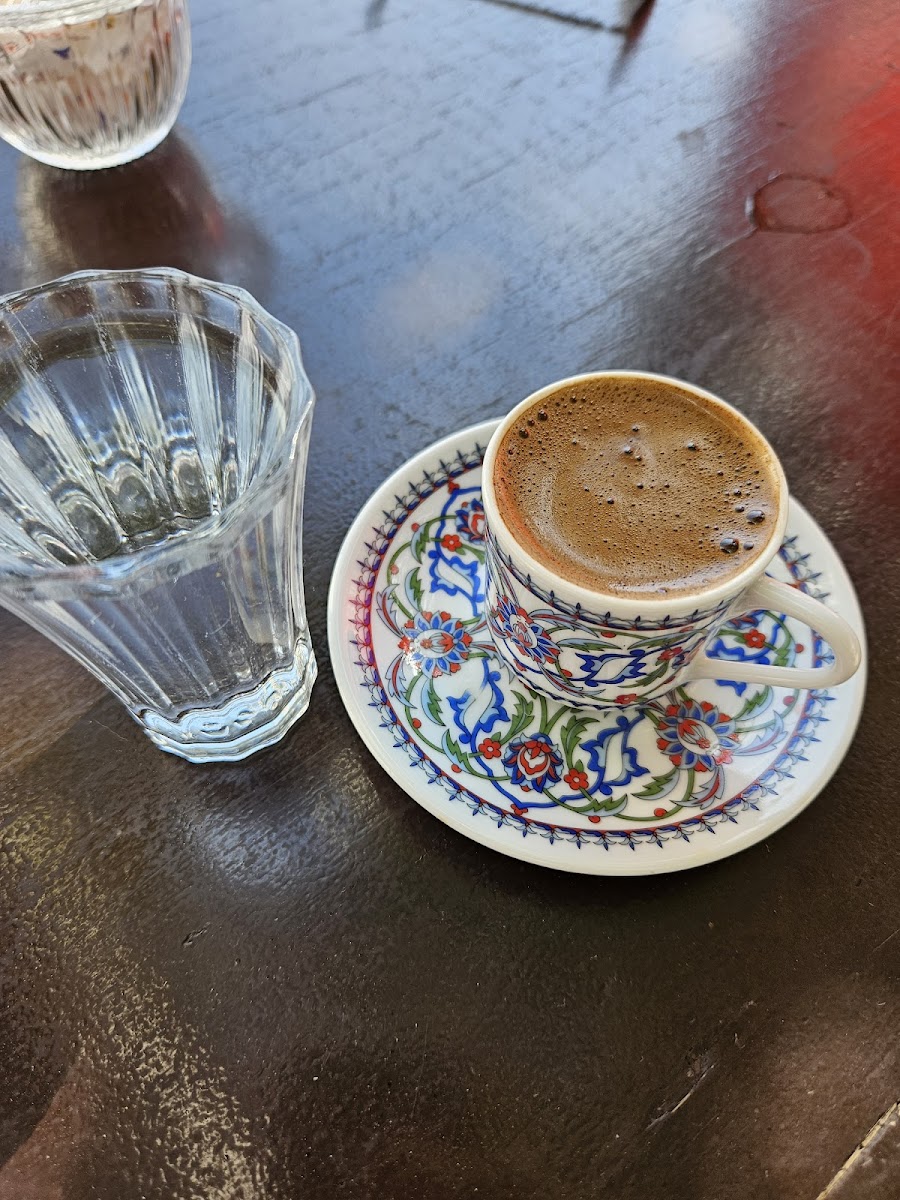 Madamın Asmalı Kahvesi - 5