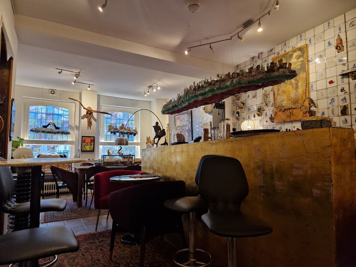 Cafe & Galerie de Gau