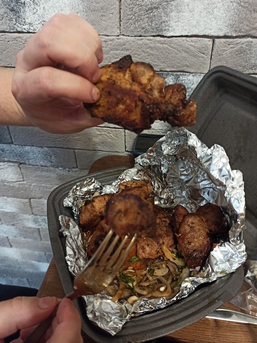 Kafe Myaso Na Uglyakh - 3