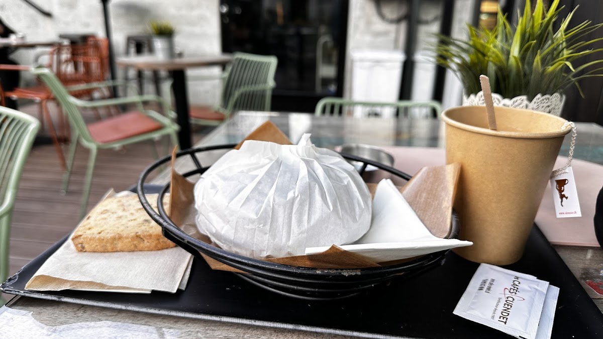 Bagel and Juice Factory - 5