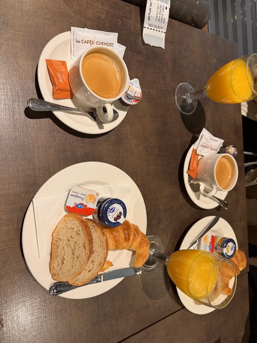 Bagel and Juice Factory - 9