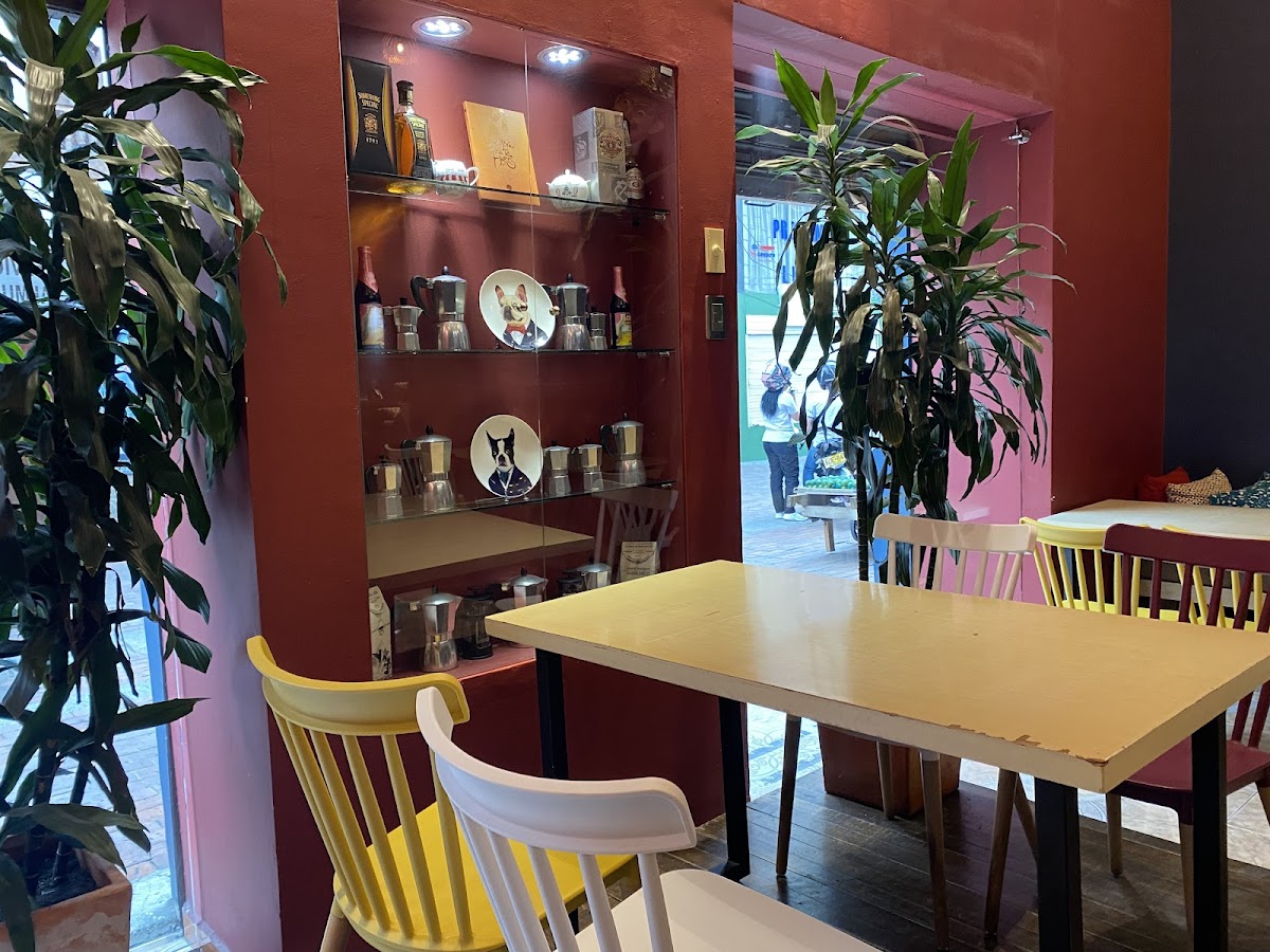 PERICLES - CAFÉ BAR