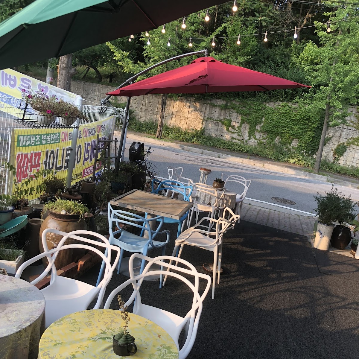 Hand-made Pottery JUNG Cafe