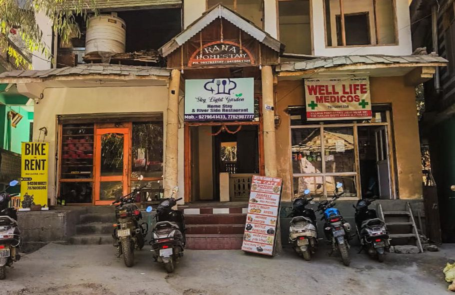 Skylight Garden River side Cafe & homestay