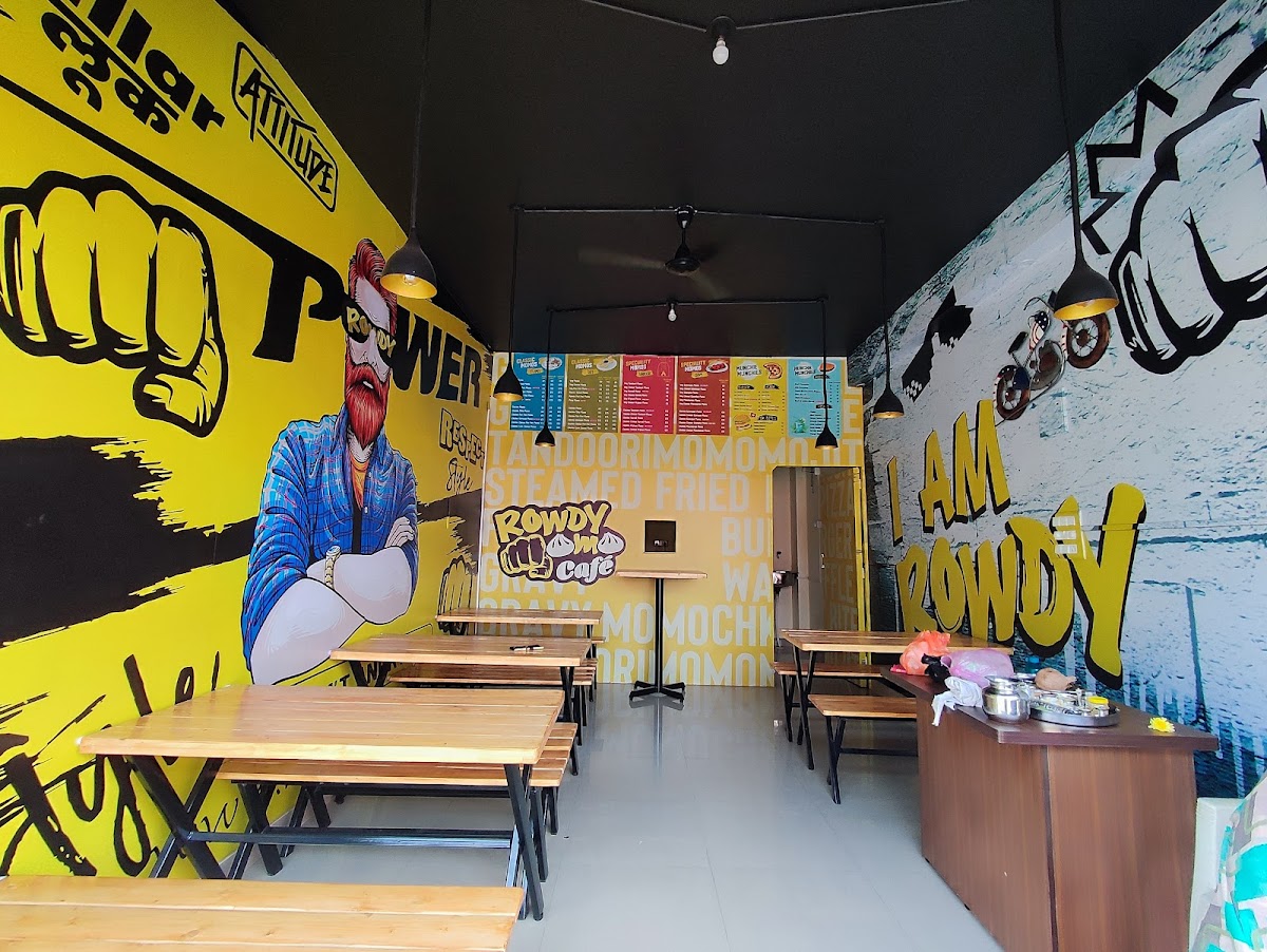 Rowdy Momo Cafe Mandya