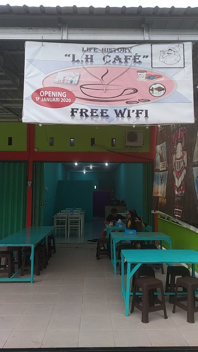 LH cafe