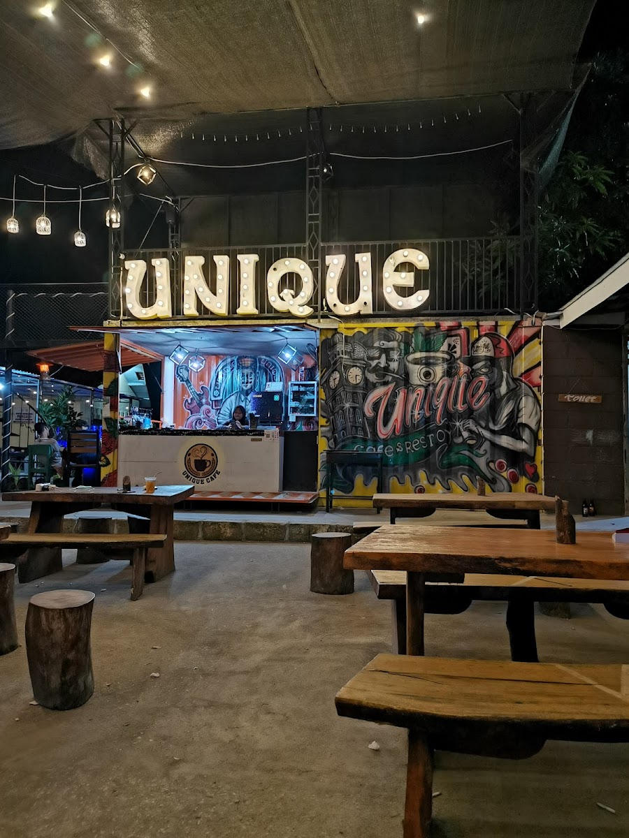 Unique Cafe & Resto