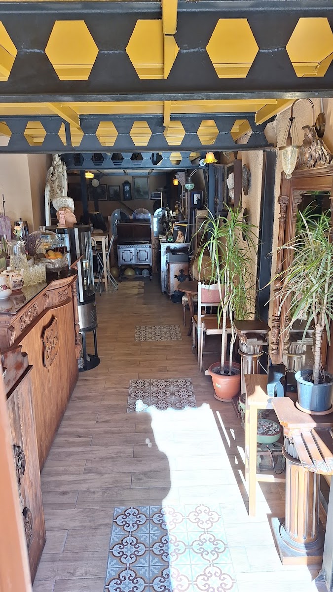 Cafe Barok Antique