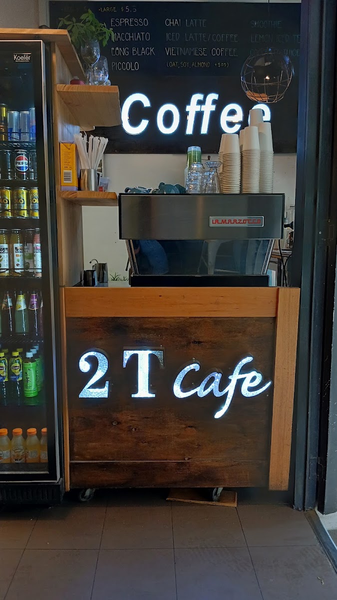 2T Cafe - 6