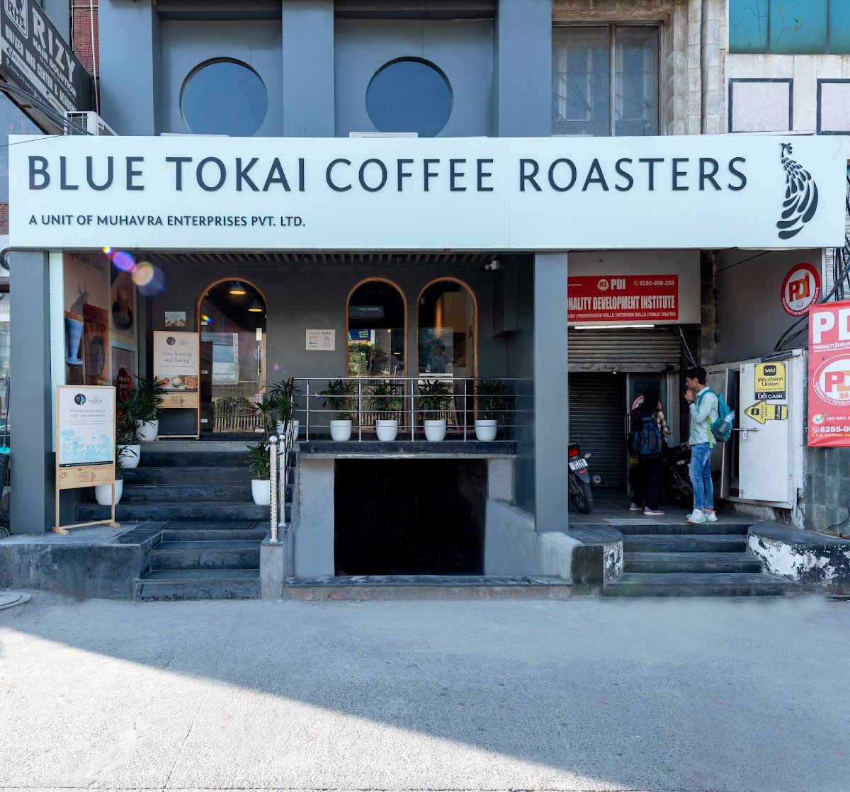 Blue Tokai Coffee Roasters Sector 18 Noida