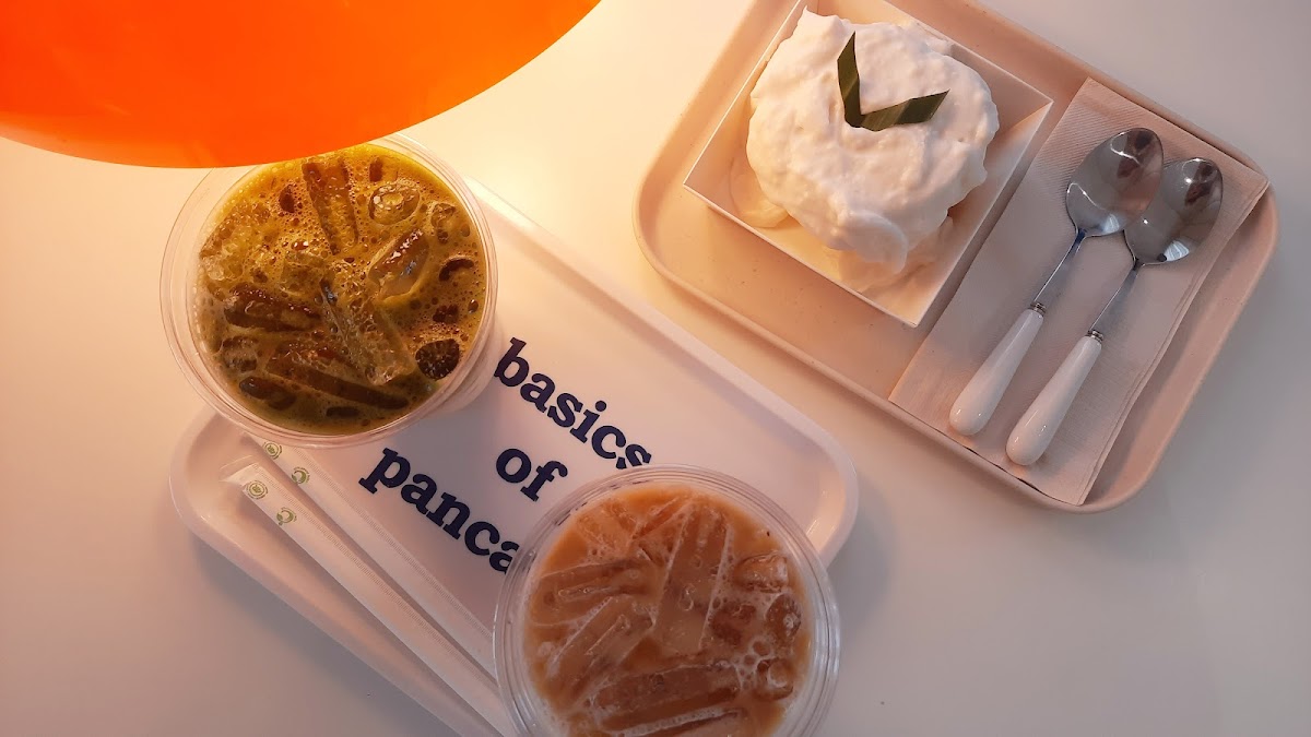 TREE. cafe & something - 10