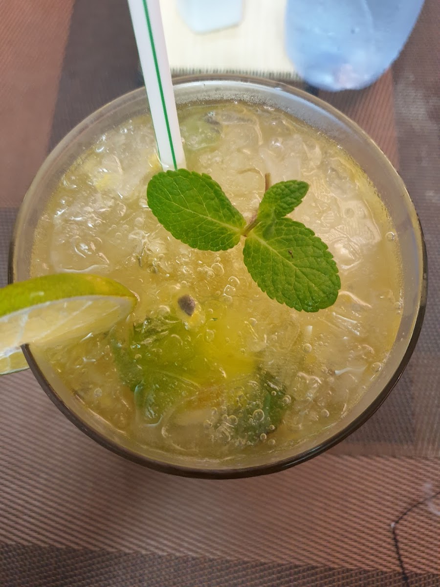 Oxygen Blue Cafe - 5