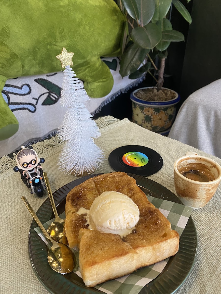 Soulroritas Cafe & Gallery - 3