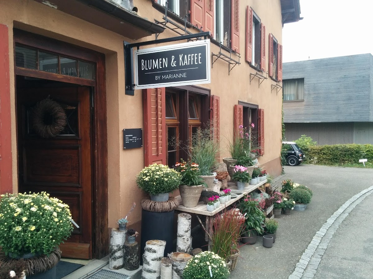 Blumen & Kaffee – by Marianne