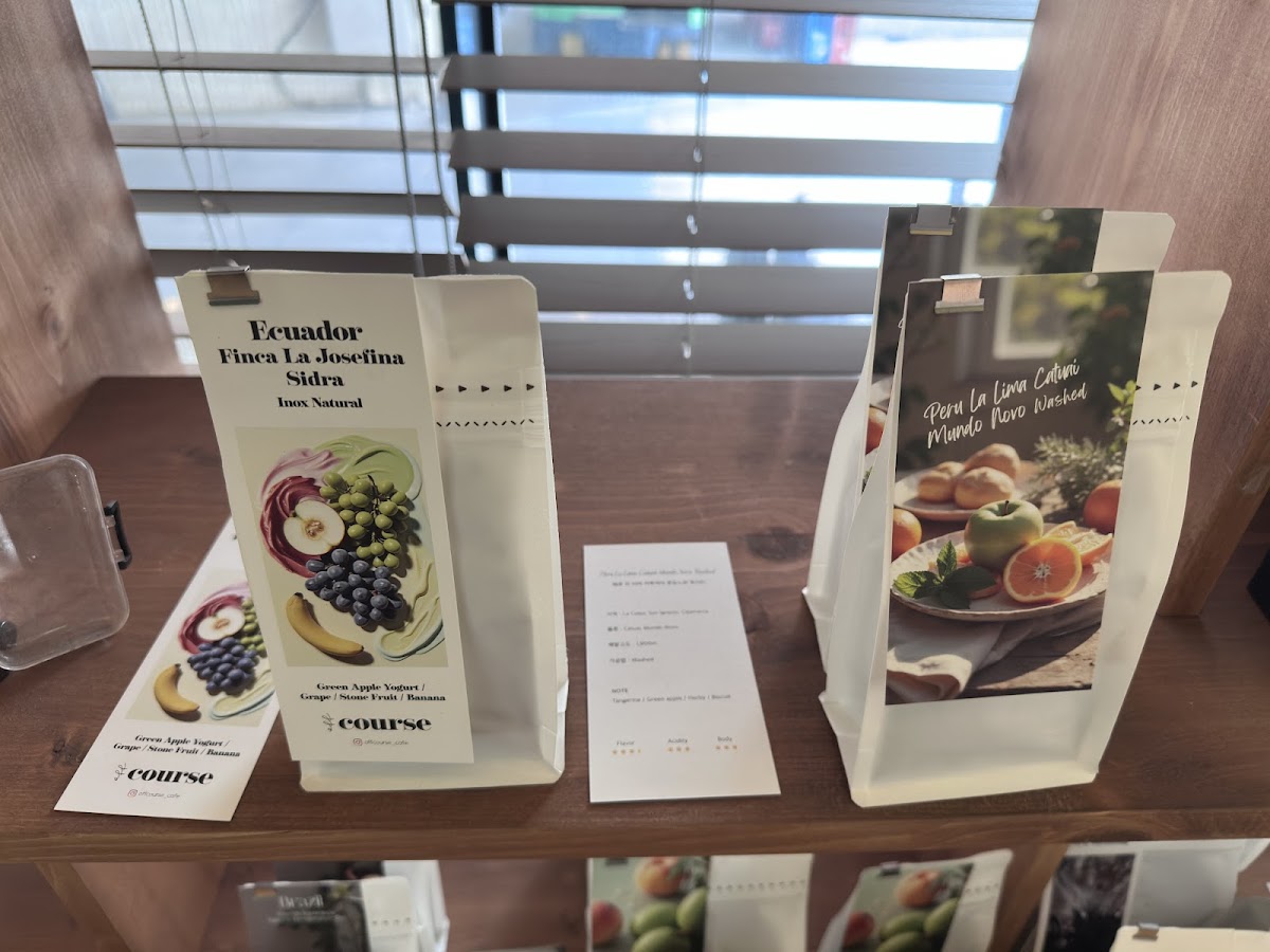 OFF COURSE Bakery Cafe - 10