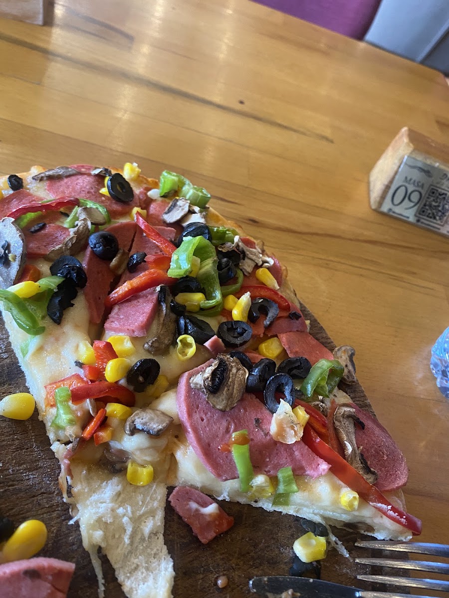 D’LUX Cafe Restaurant - 4