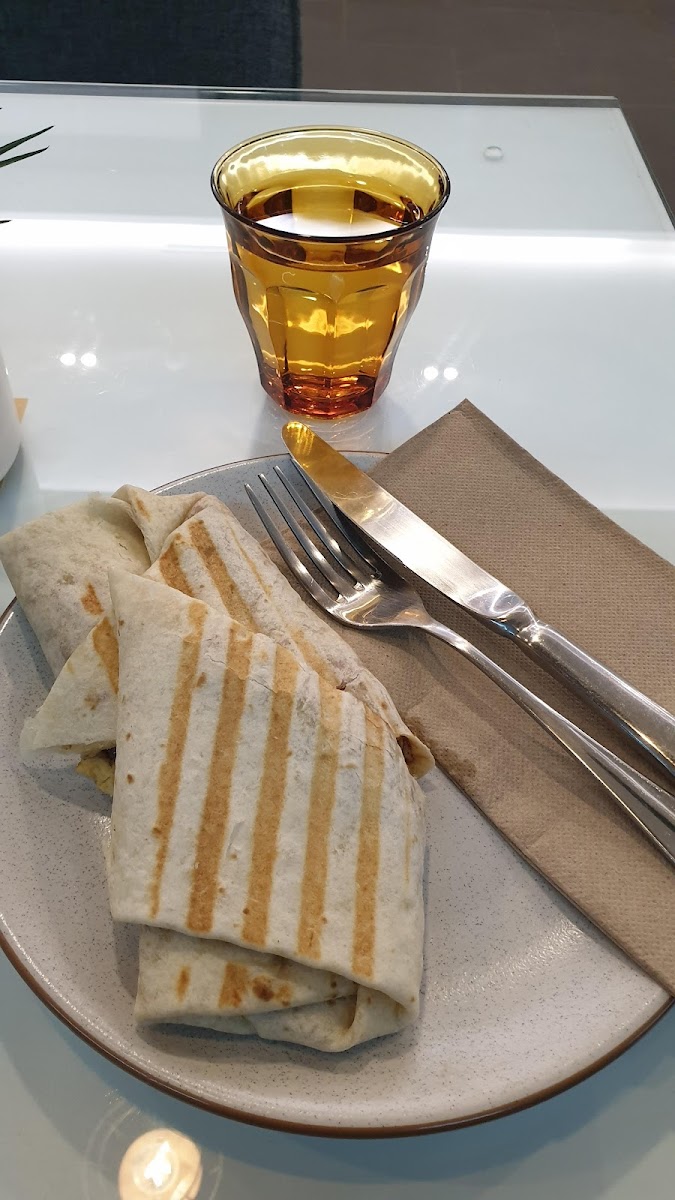 Books & Beans Cafe - 8