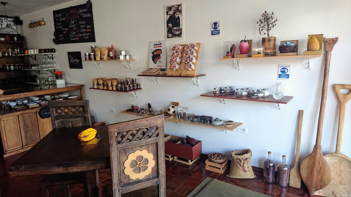 Idaly Farfan CHOCOLATIER