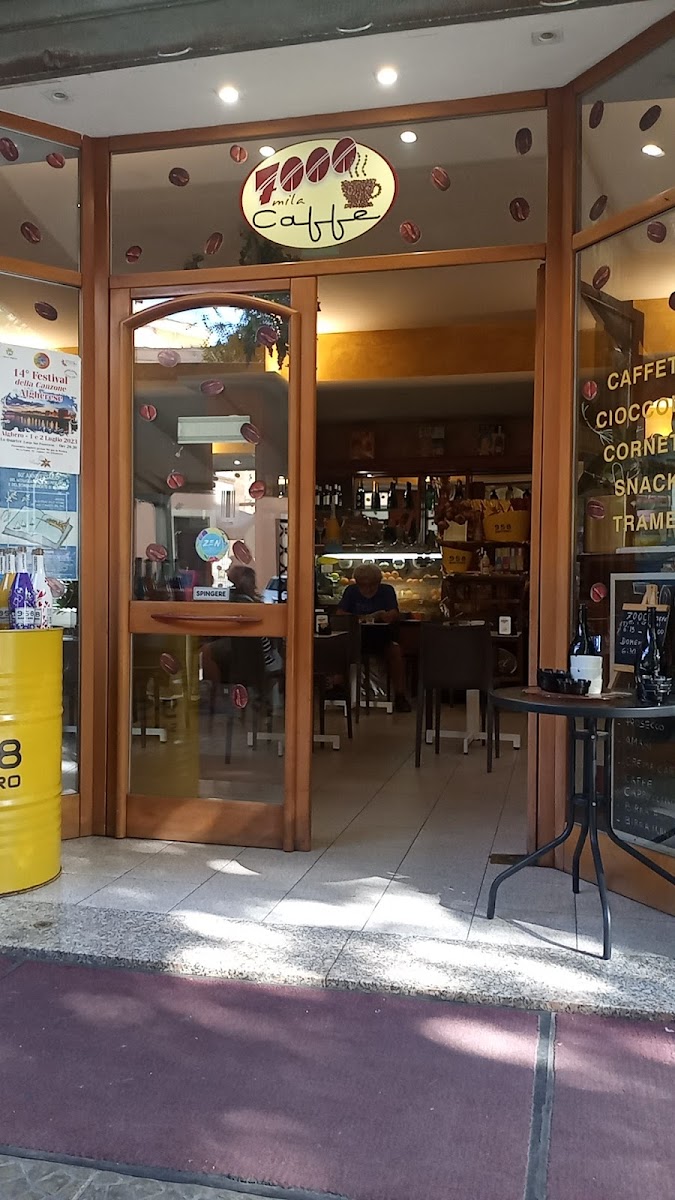 7000 Caffe