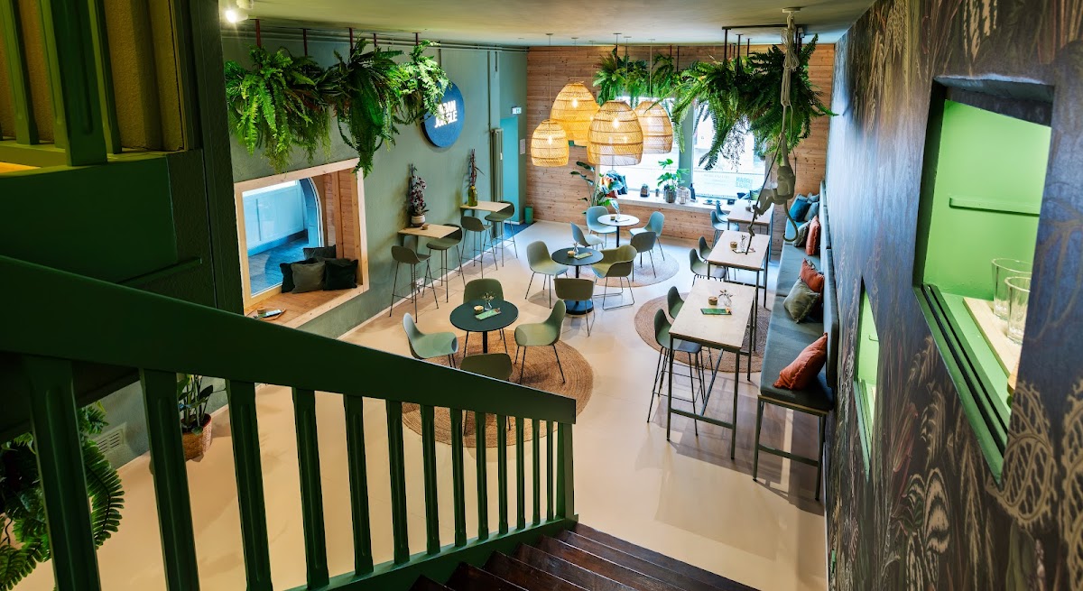 Urban Jungle Café & Superfood Bar