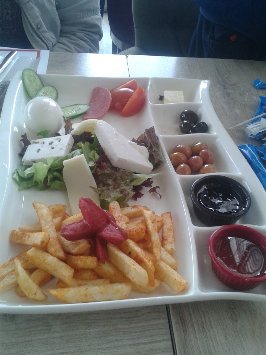 Cumhuriyet Cafe Simit&Pasta - 7