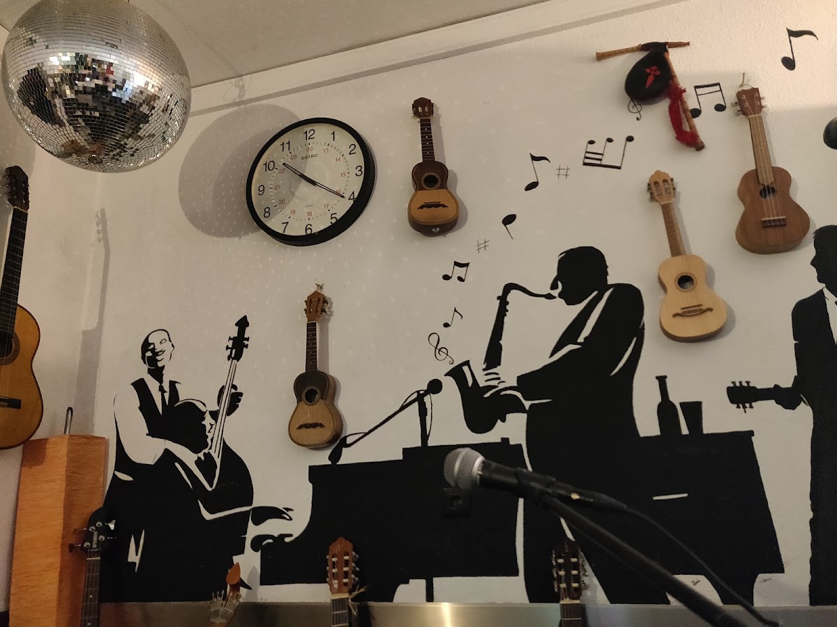 Cafetaria House Of Musician - 2