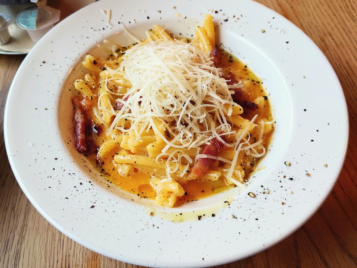 caffe nero & the outdoor store nero - 6