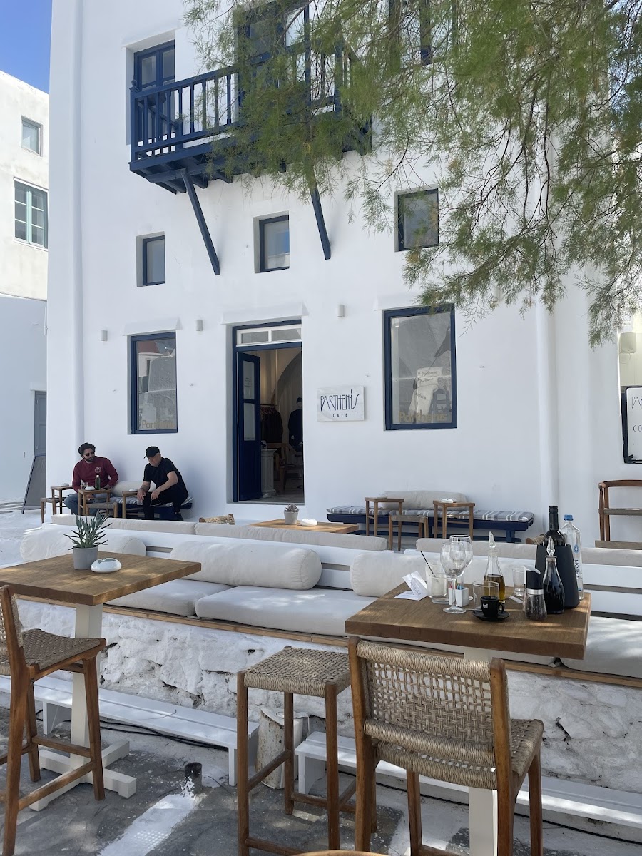Parthenis Cafe