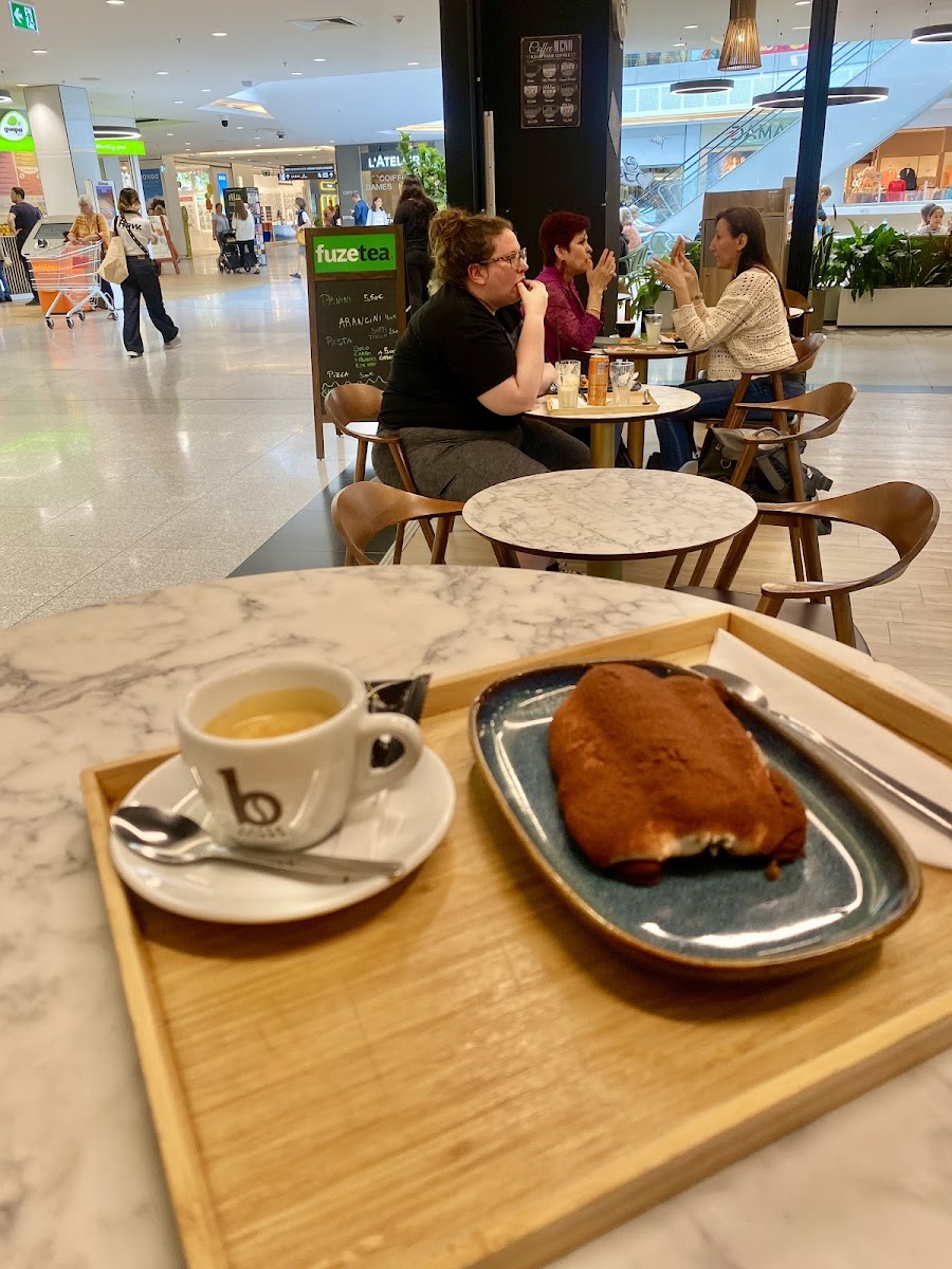 Café & Déliceswoluwe - 8