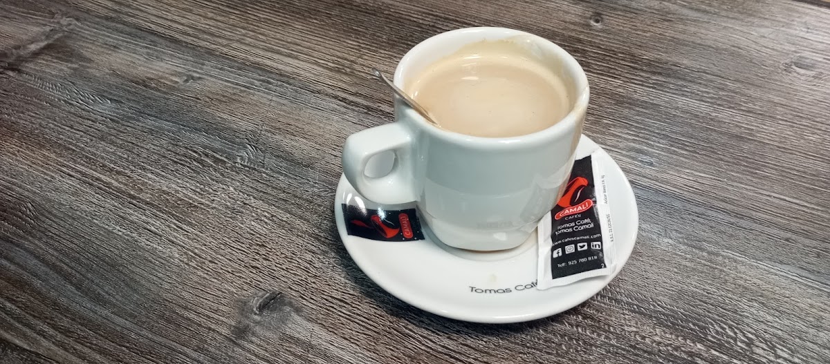 ISABEL CAFETERIA Y MOLLETERIA - 2