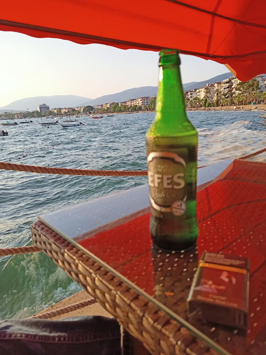 Bluemoon Cafe Beach - 10