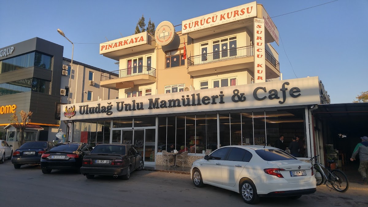 Uludağ Unlu Mamülleri & Cafe