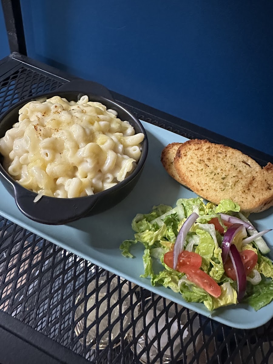 Lucie Sue Gifts & Coffee Bar - 2