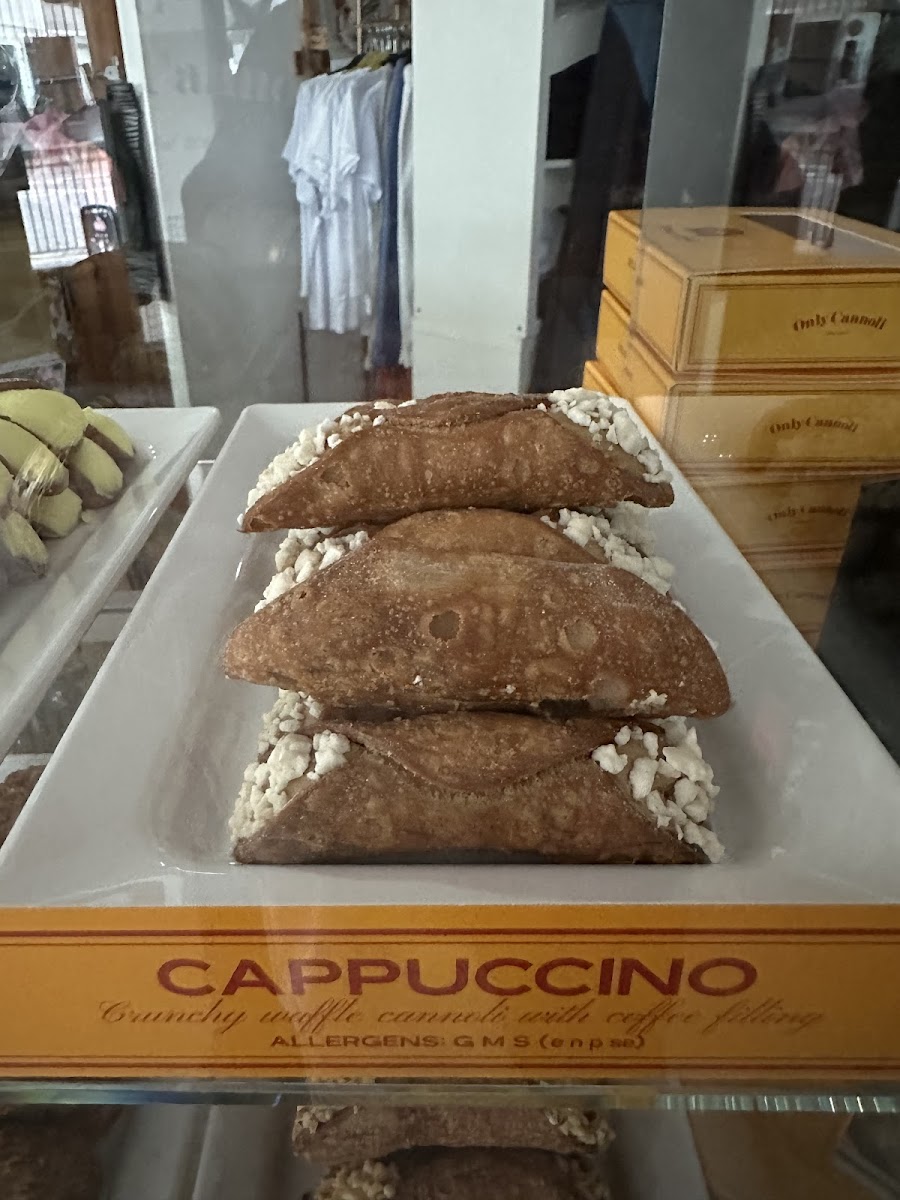 Lucie Sue Gifts & Coffee Bar - 3