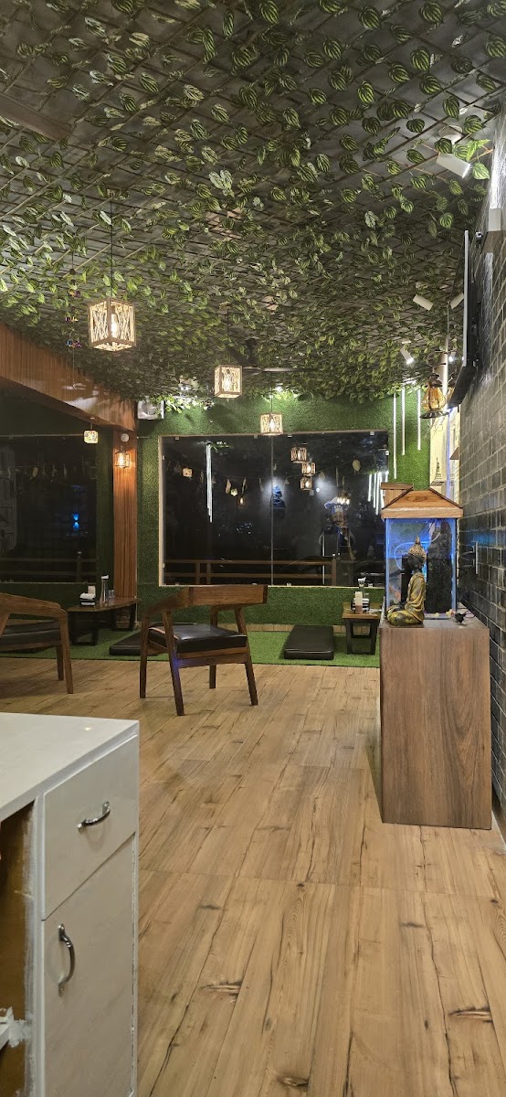 Wok & Roll Fast food restaurant - 4