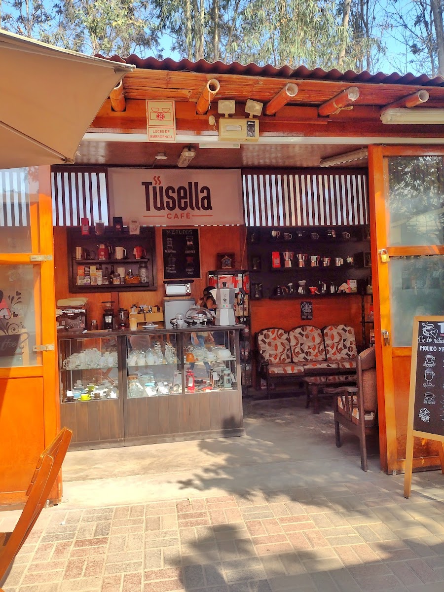 Tusella Café