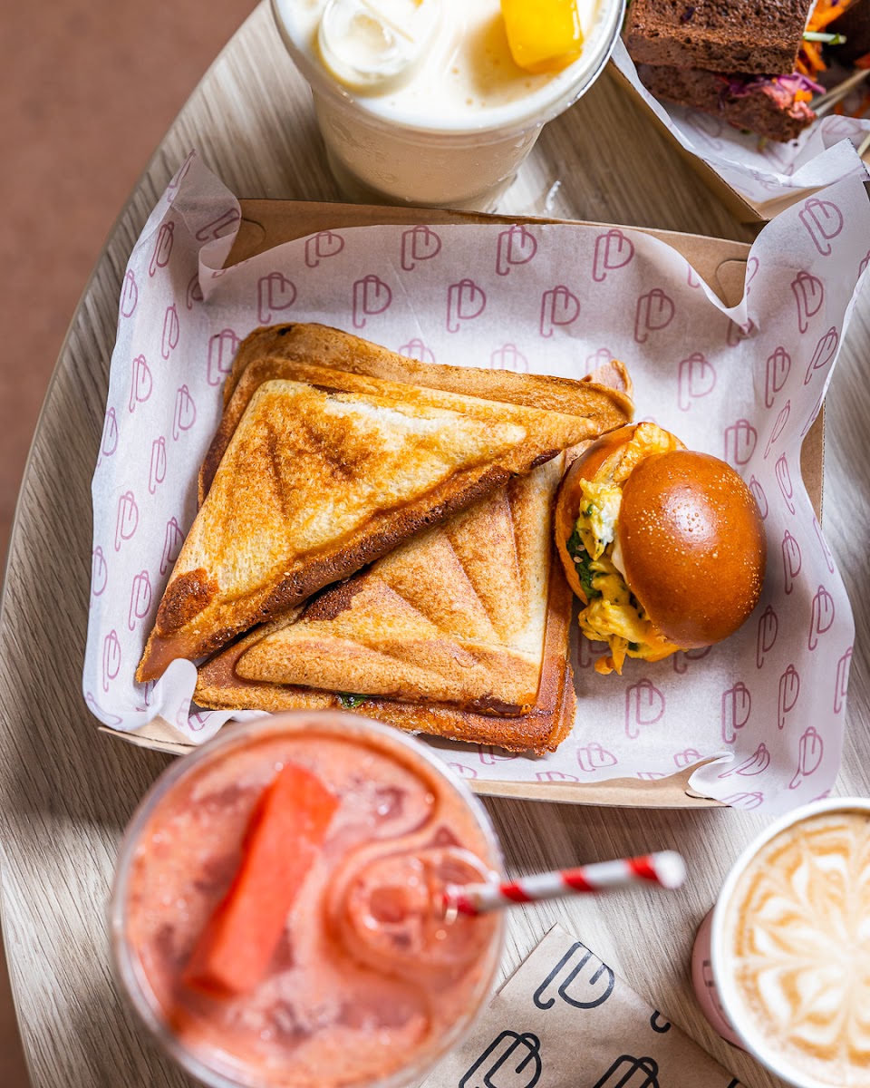 Plume Cafe Liverpool Hospital - 8