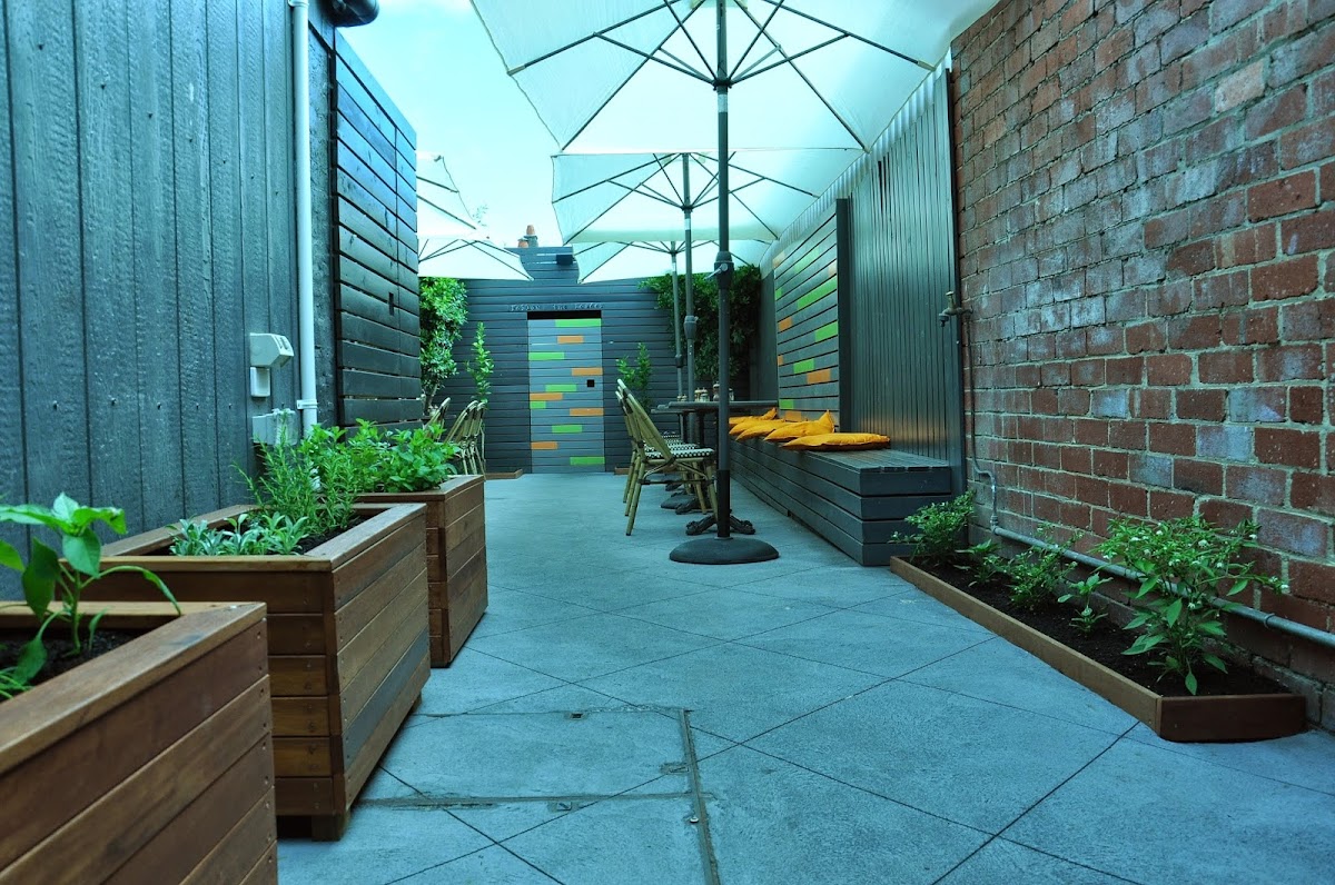 Follow The Leader Cafe - 3