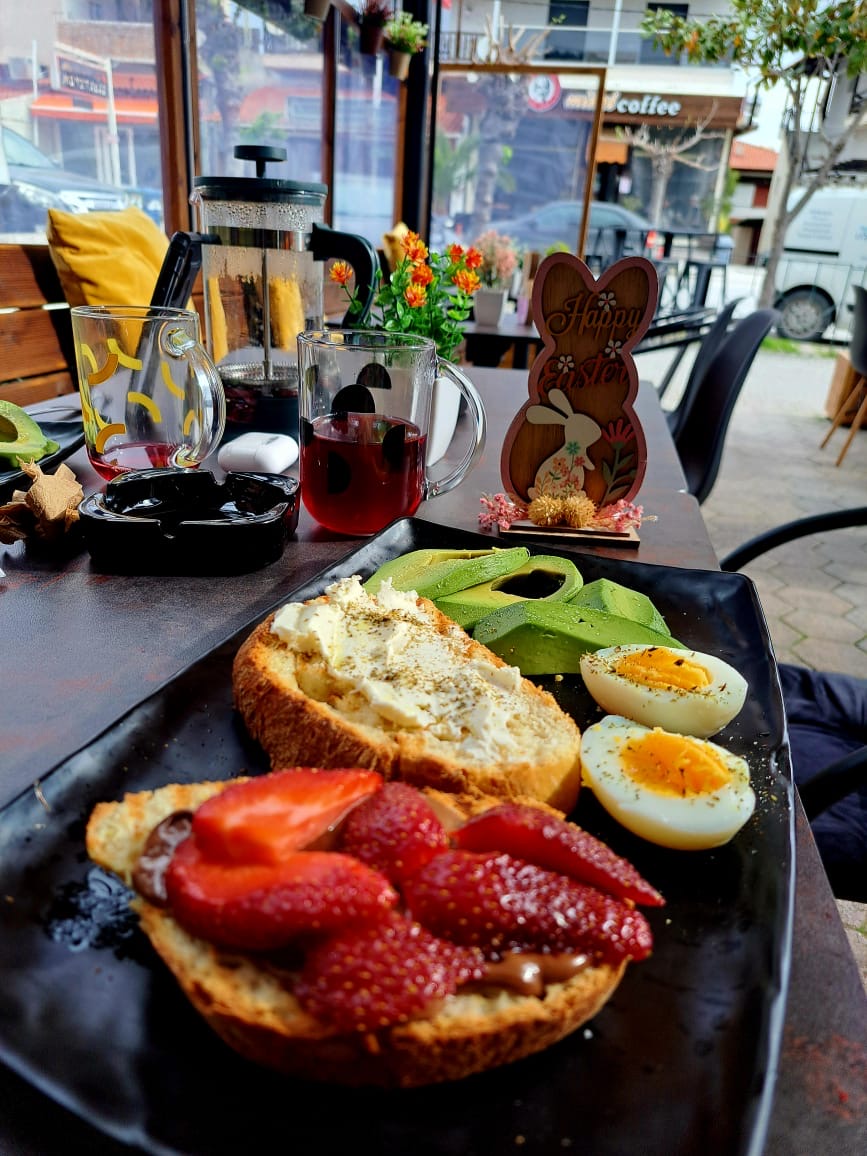 The Sip Spot Coffee And More - 6