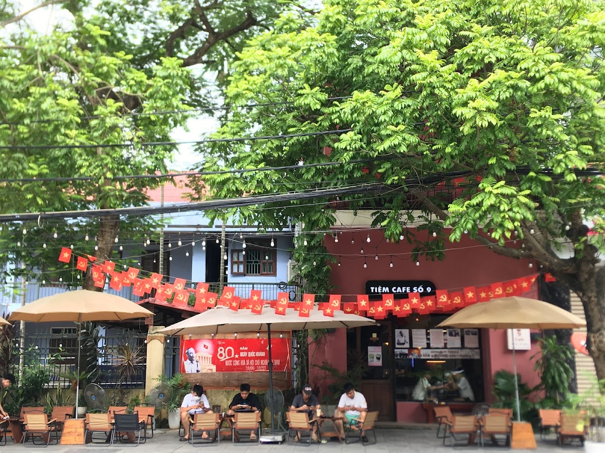 Tiệm Cà Phê Số 9 - 2