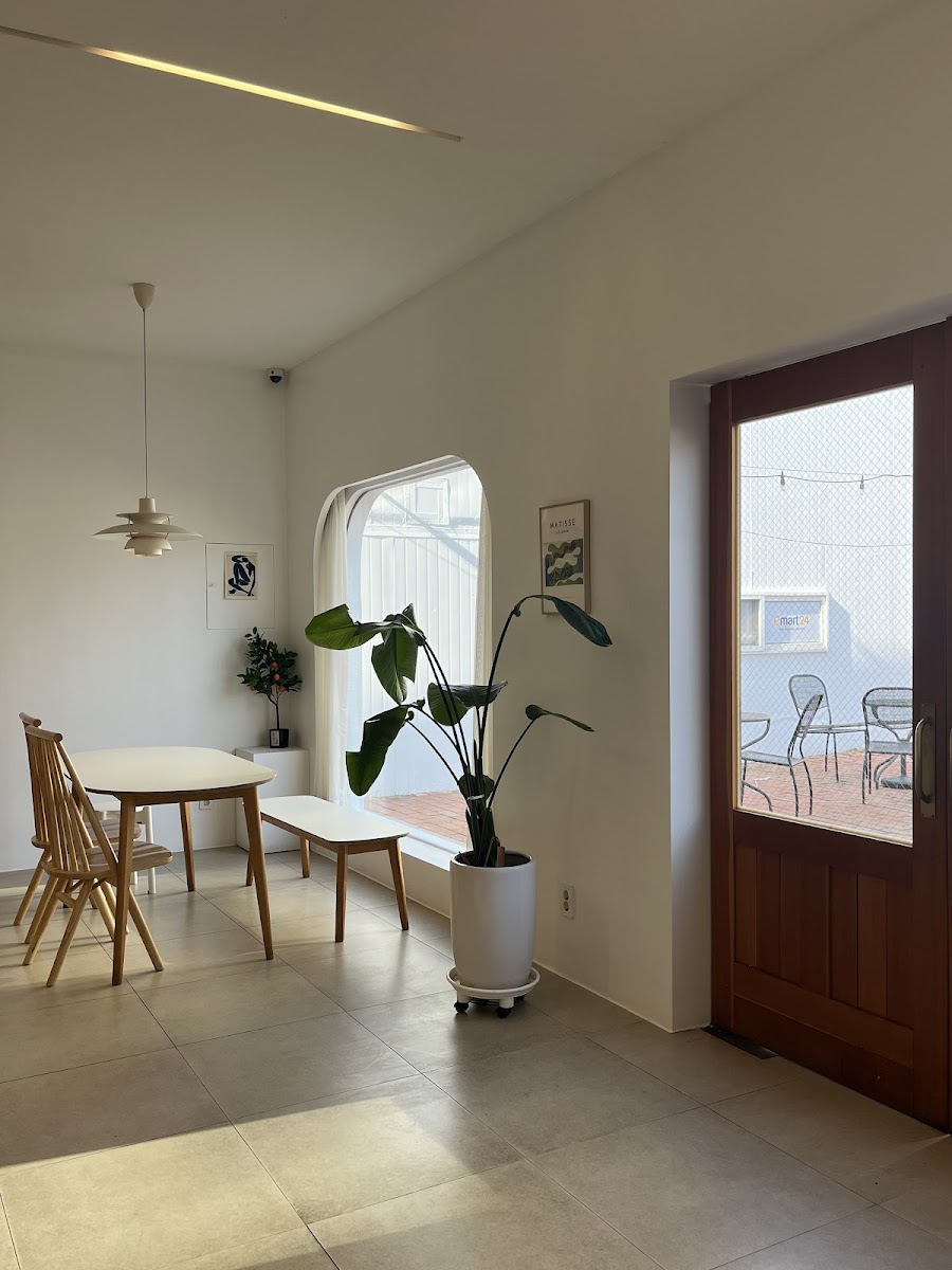 GURU Coffee Roasters - 3